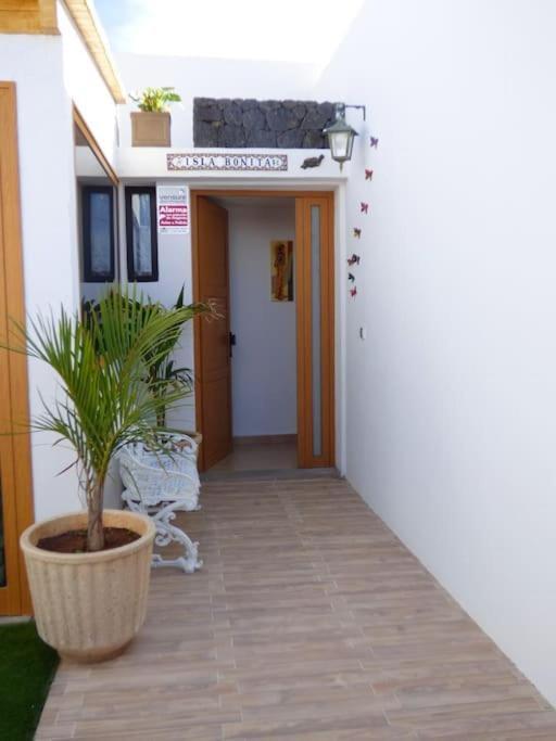 Villa La Isla By Rentaholidayslanzarote Playa Blanca  Exterior foto